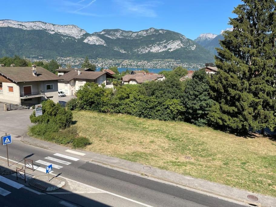 Le Santiego 100M Du Lac Et 4Km Du Vieil Annecy Sevrier Bagian luar foto