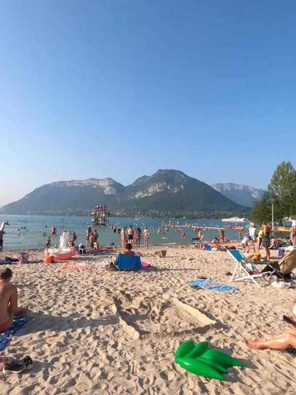 Le Santiego 100M Du Lac Et 4Km Du Vieil Annecy Sevrier Bagian luar foto